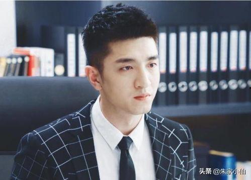 娱乐吃瓜爆料刘浩存父母,娱乐圈新晋星二代背后的故事  第3张